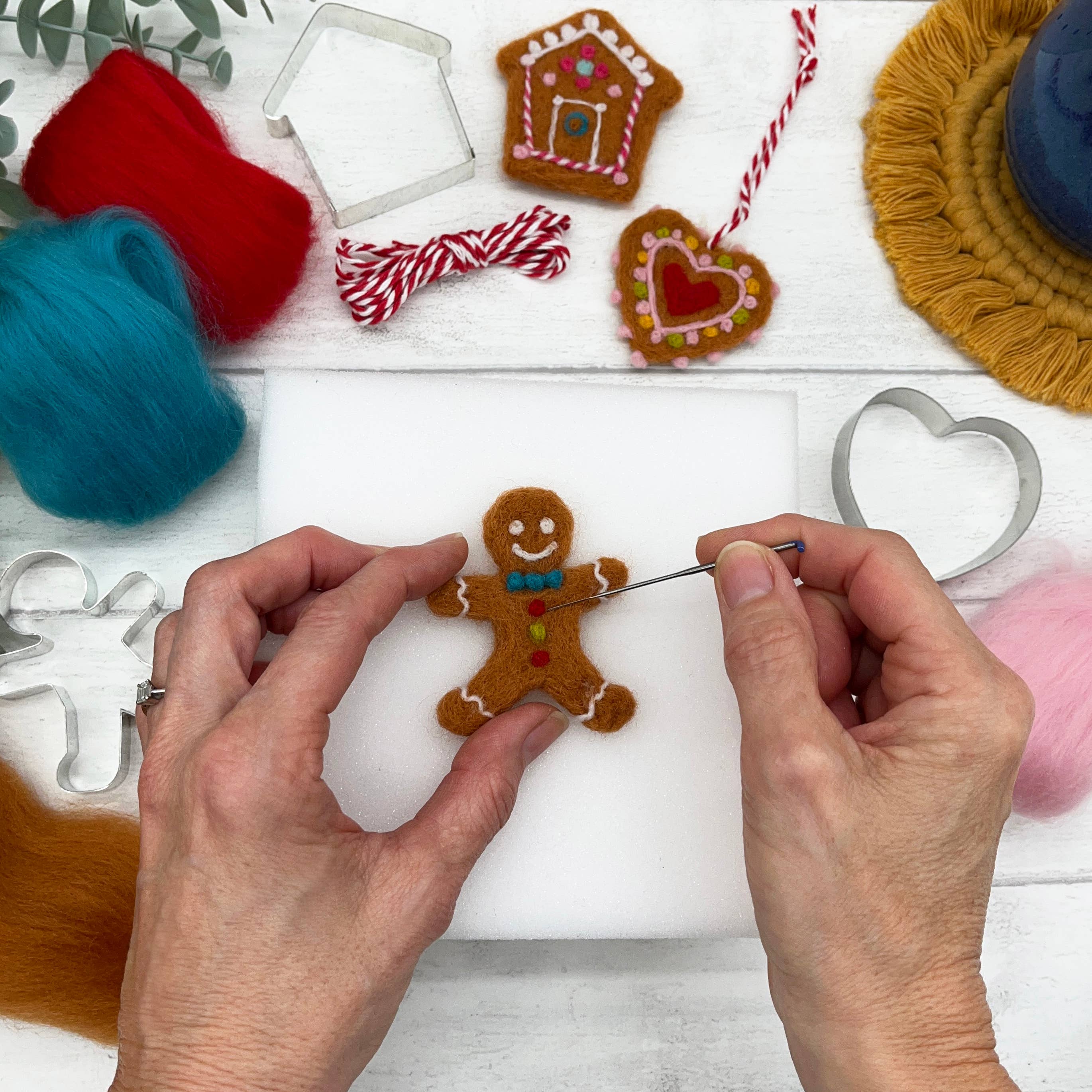 Needle Felting Kit, Gingerbread Decorations. Christmas craft