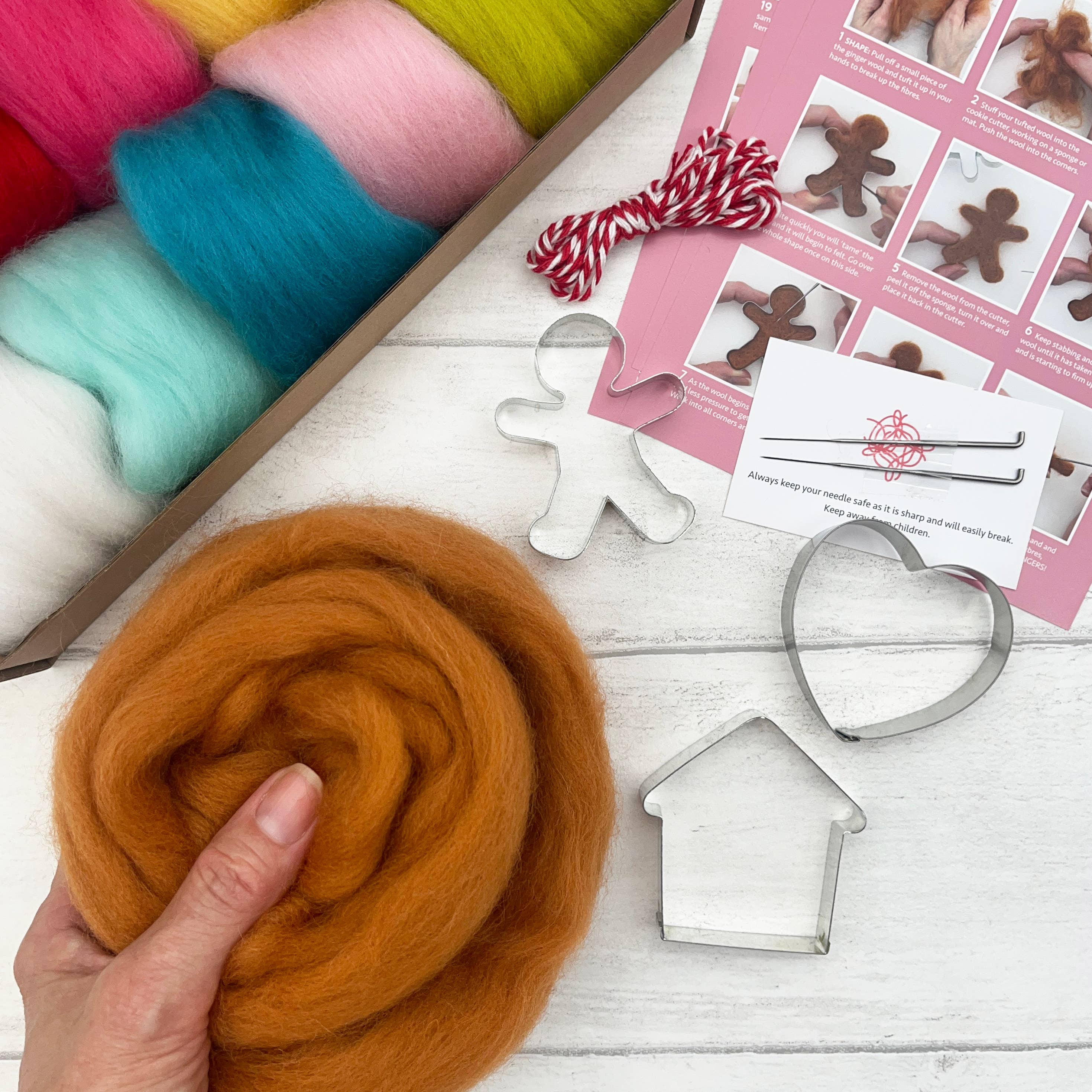 Needle Felting Kit, Gingerbread Decorations. Christmas craft